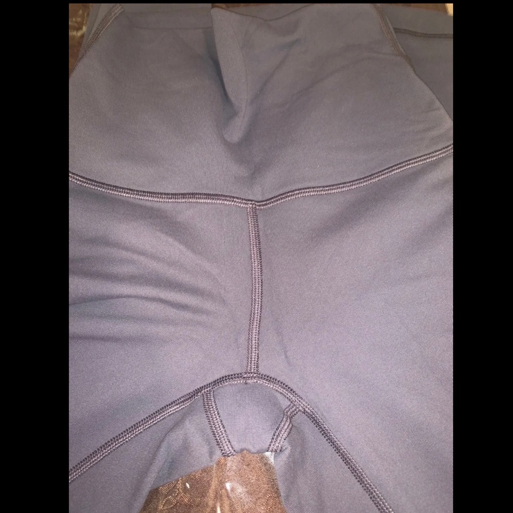 ❤️SOLD❤️Lululemon high wunder under leggings XS 2 - Picture 6 of 10
